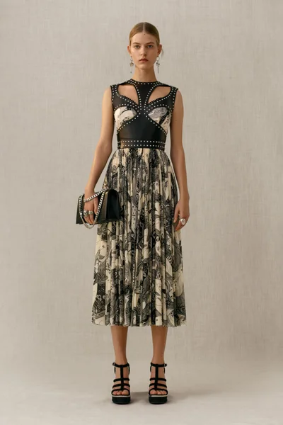 Look 11